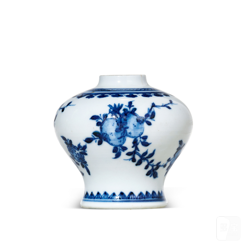 清乾隆 青花三多纹小尊